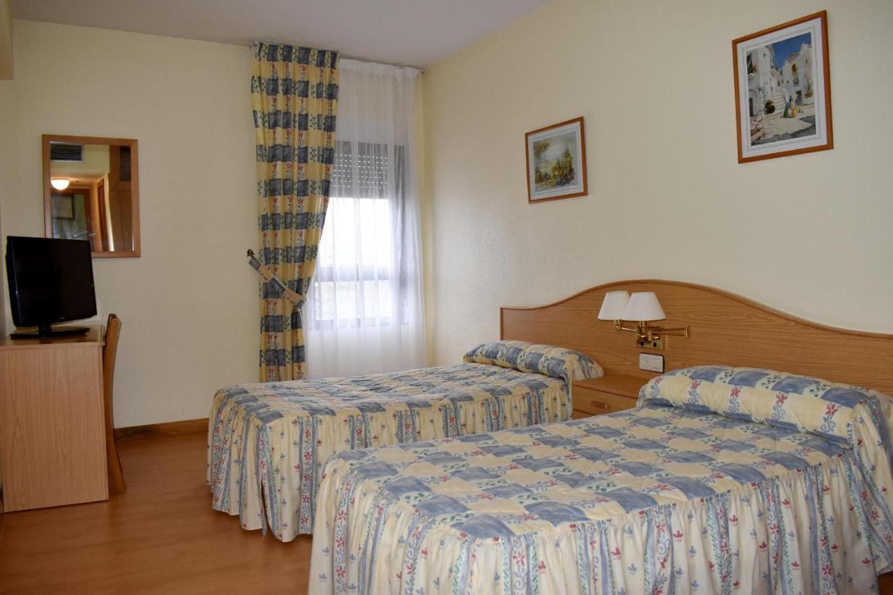 Hotel Ria De Vigo "Tierra De Campos" Becilla de Valderaduey Exterior photo