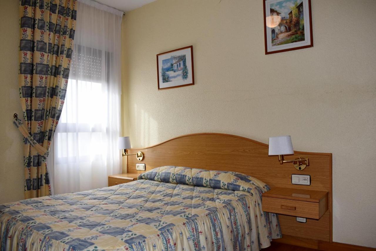 Hotel Ria De Vigo "Tierra De Campos" Becilla de Valderaduey Exterior photo